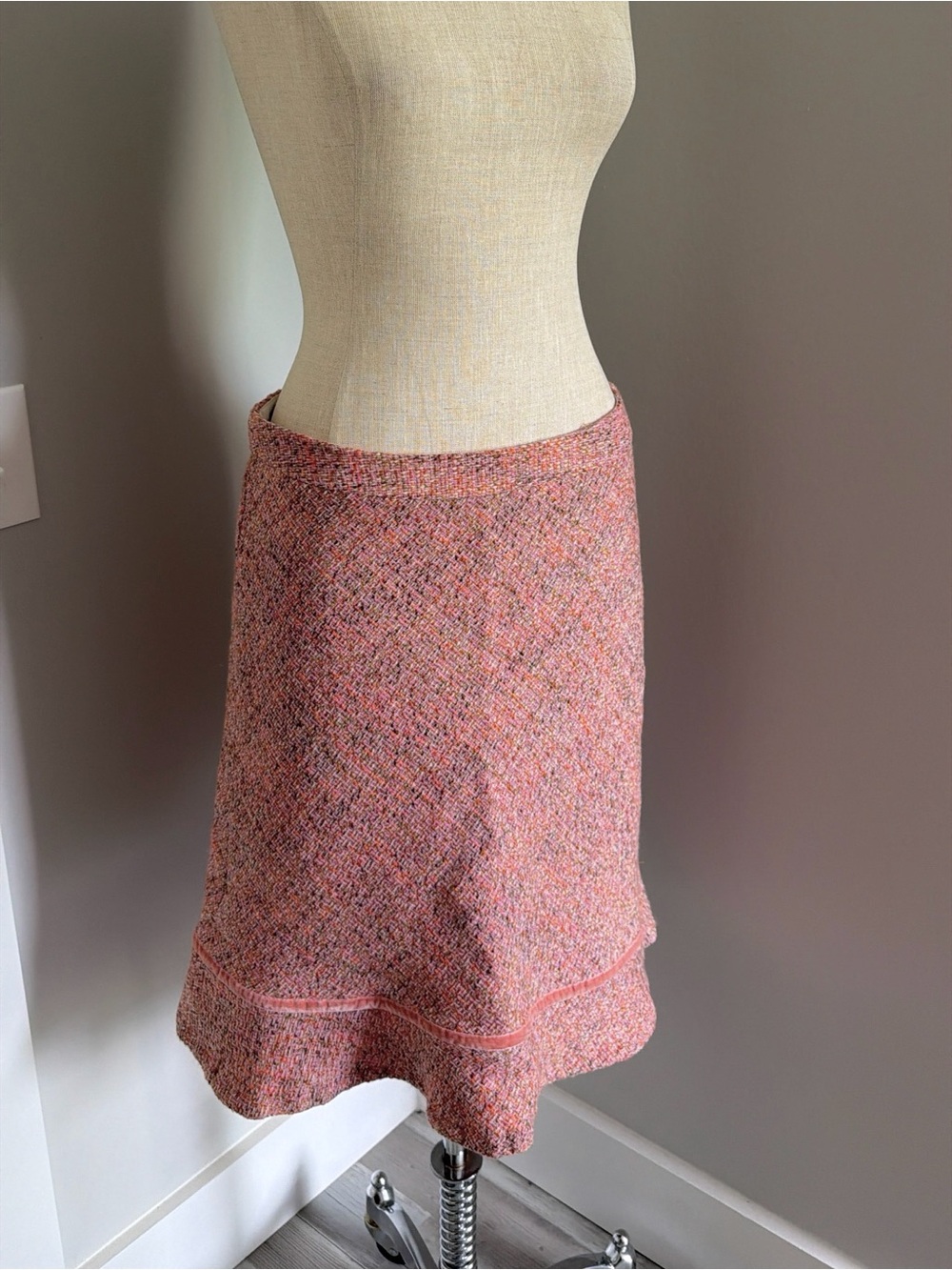 2004 GAP Women’s Pink Ruffle Wool Tweed Lined A-Line Knee Length Skirt Zip, 6